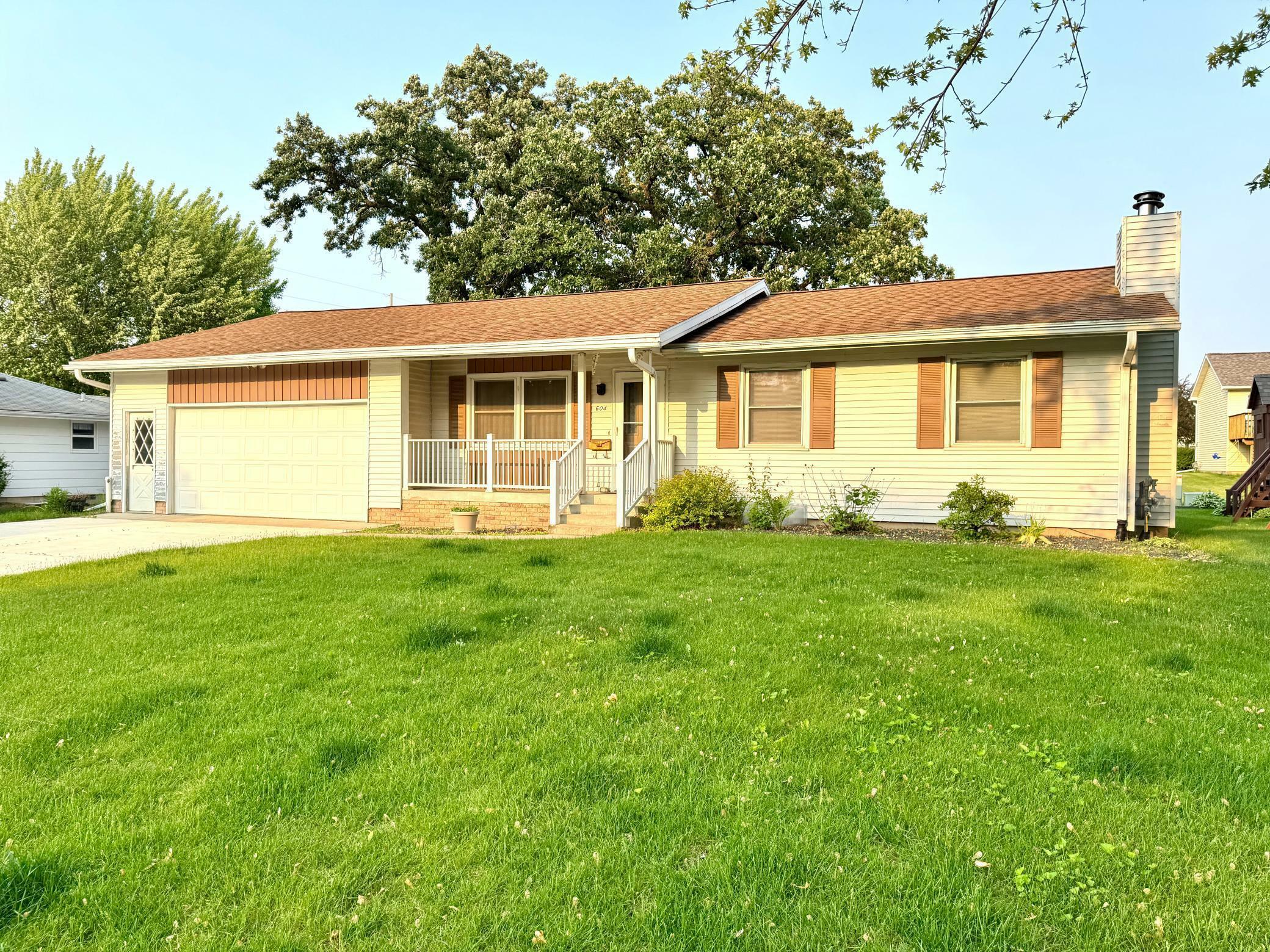 Property Photo: 604 5th Avenue SE MN 55976