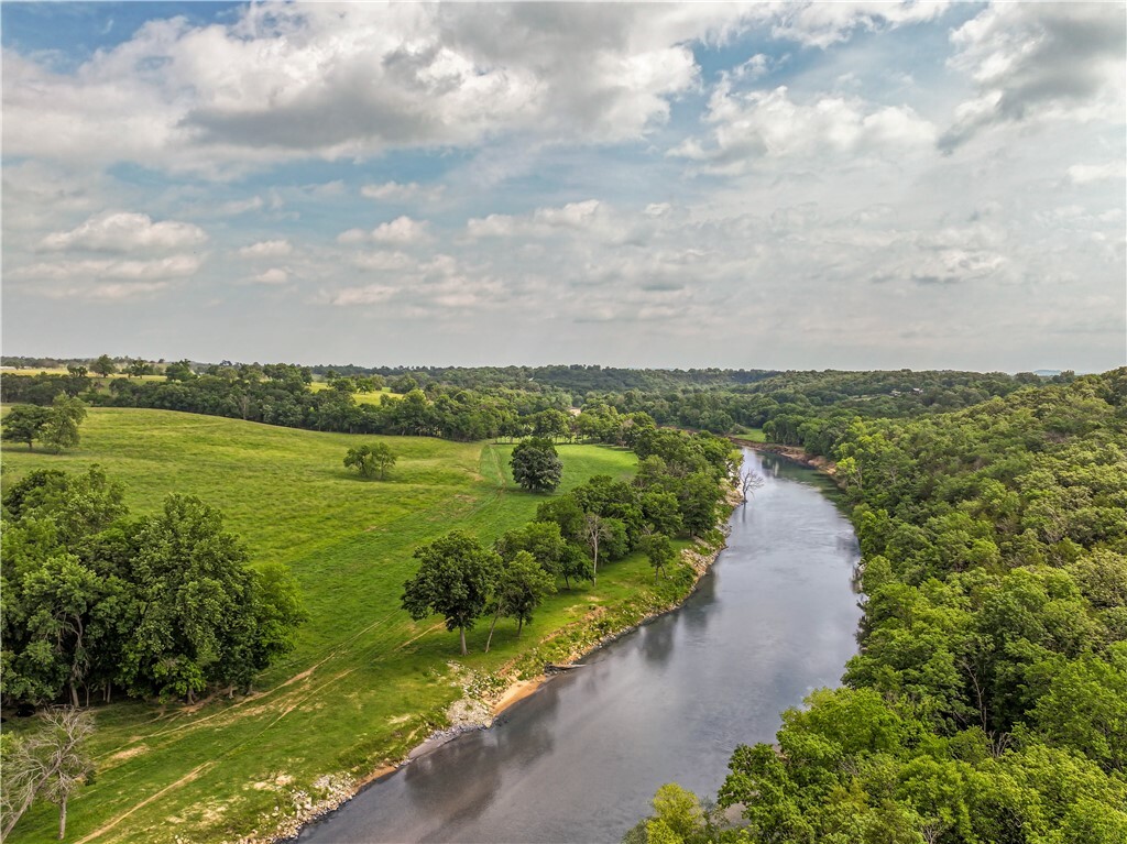 Property Photo: 585 County Road 217 AR 72616