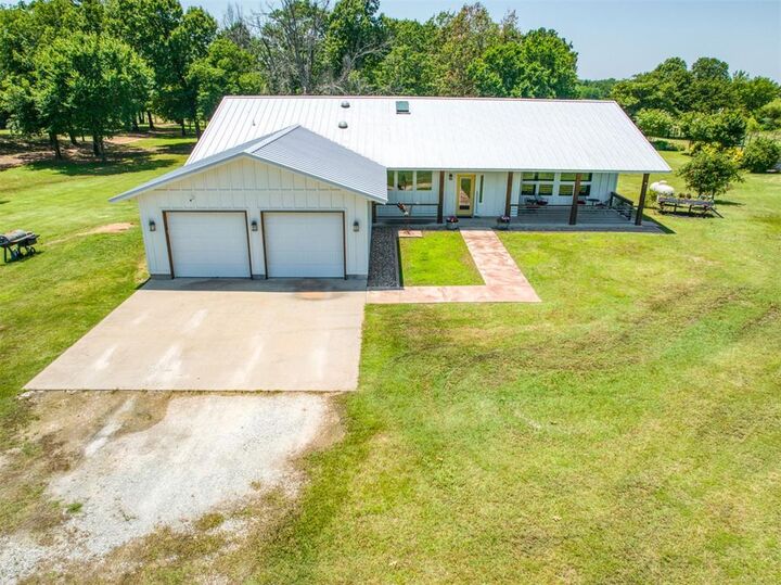 Property Photo: 25190 Drummond Curve OK 74873