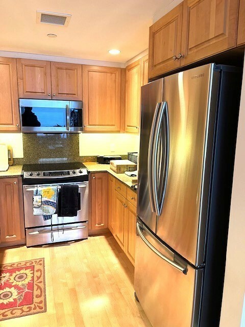 Property Photo: 10 Bowdoin 412 MA 02114