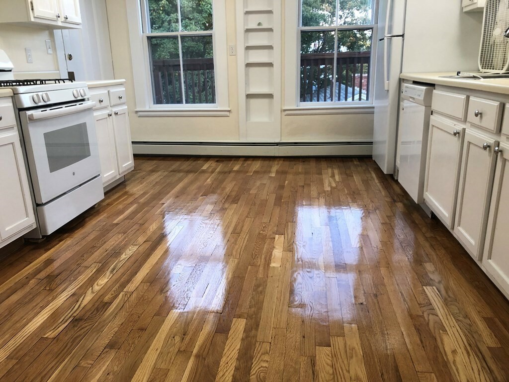 Property Photo: 126 Pleasant St 4 MA 01945