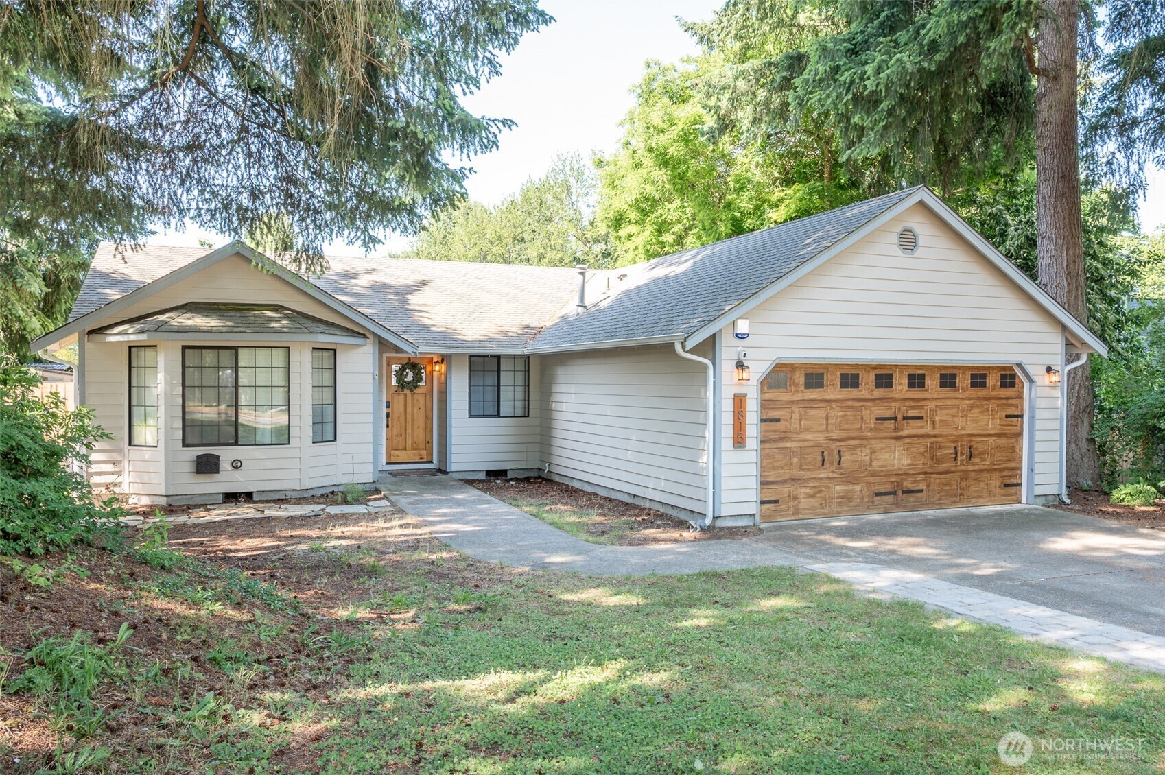 Property Photo: 1815 Diamond Loop SE WA 98503