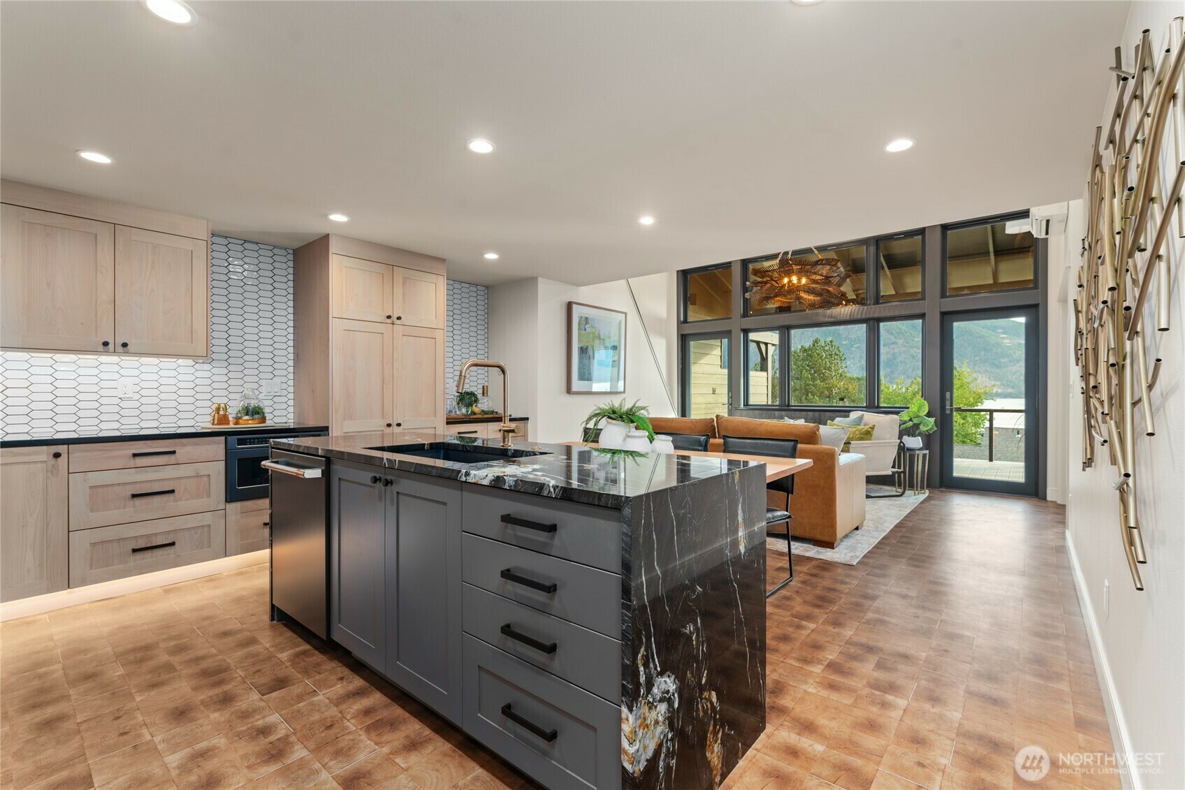 Property Photo:  1  Yacinde Court C2  WA 98831 