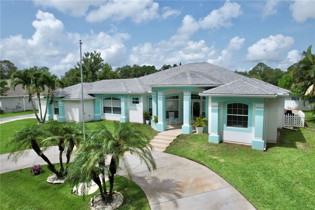 Property Photo: 1641 Galilean Lane FL 32958