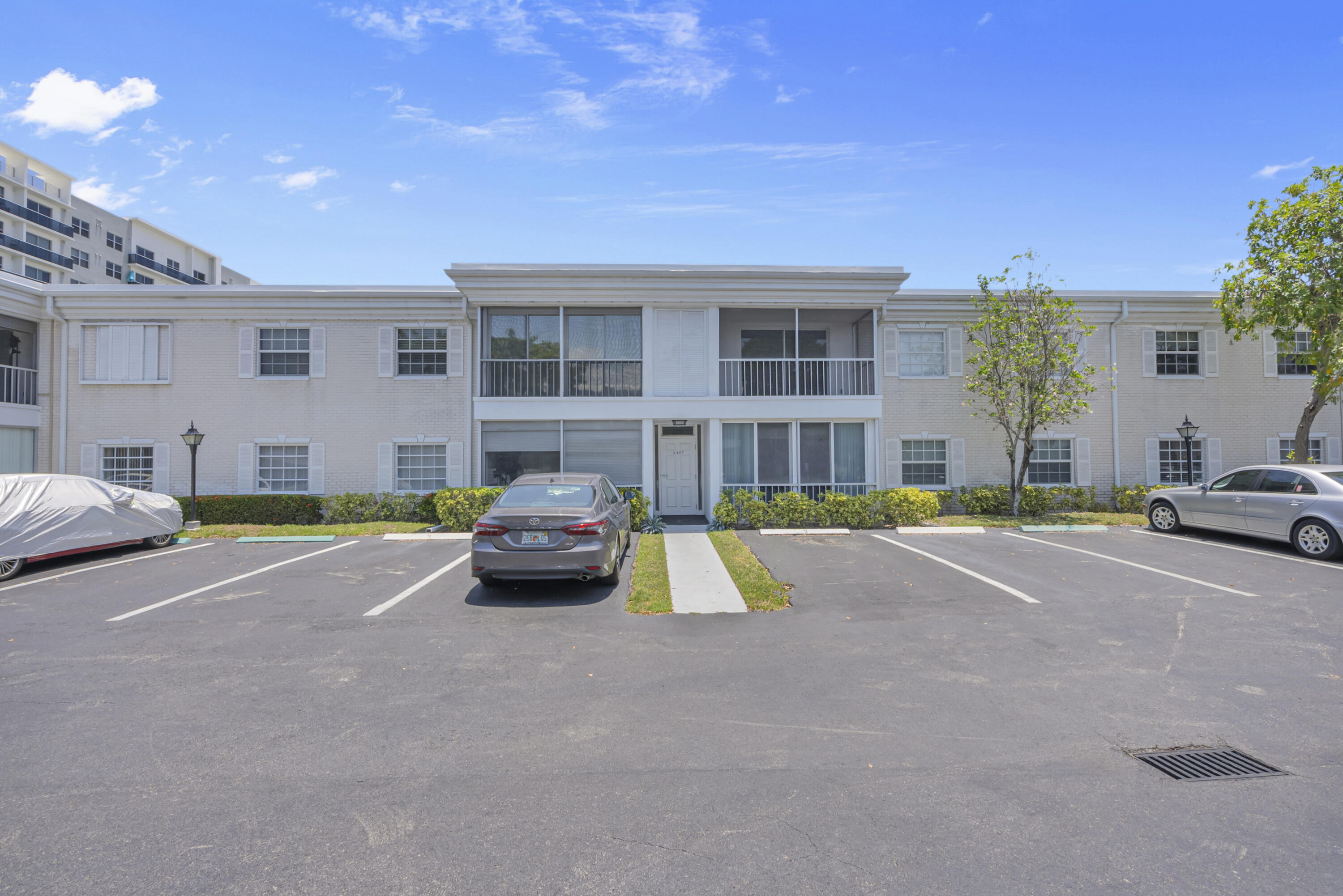 Property Photo: 6487 Bay Club Drive 4 FL 33308