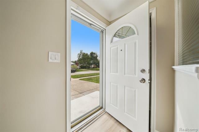 Property Photo:  8887 Sarasota  MI 48239 