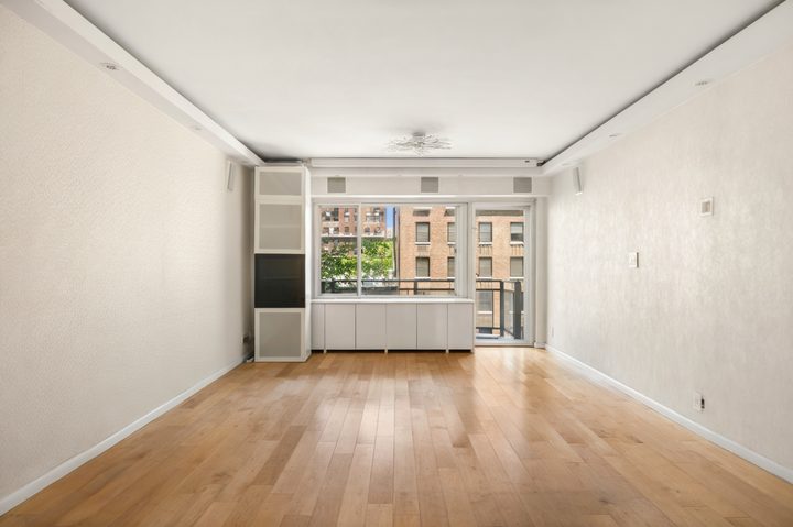 Property Photo:  118 E 60th Street 7B  NY 10022 