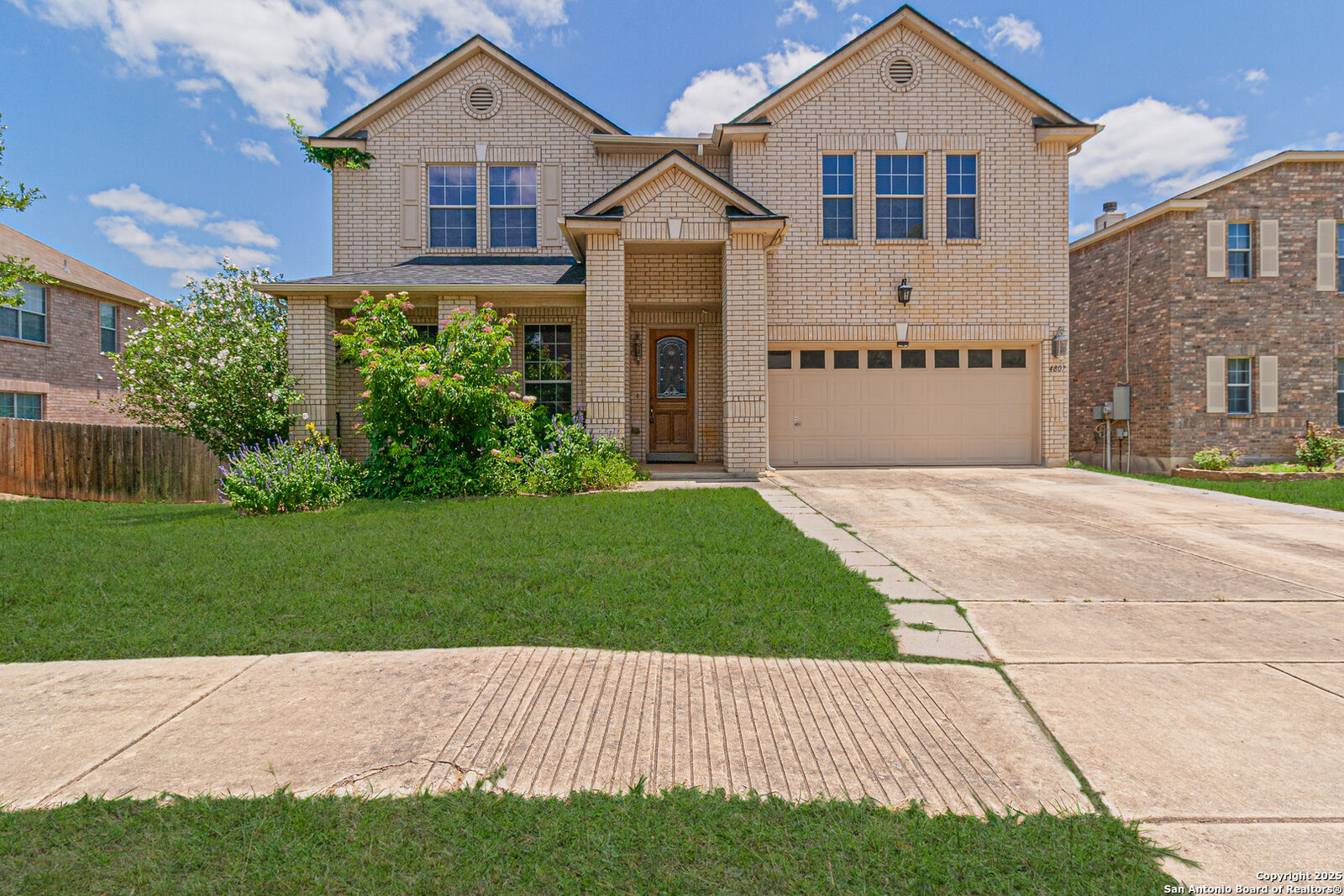 Property Photo: 4807 Bending Grv TX 78259