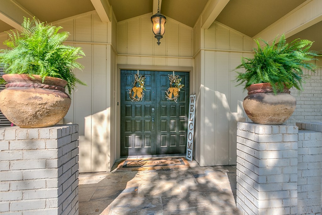 Property Photo: 3709 Vista Del Arroyo TX 76904