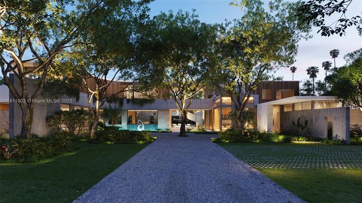 7301 Ponce De Leon Rd  Miami FL 33143 photo