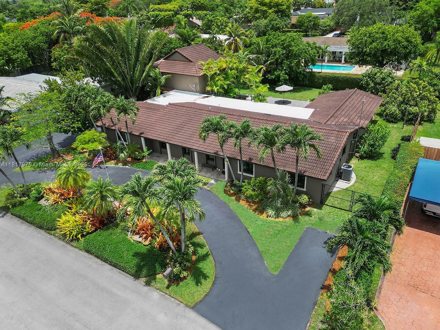 Property Photo: 10225 SW 130th Ln FL 33176