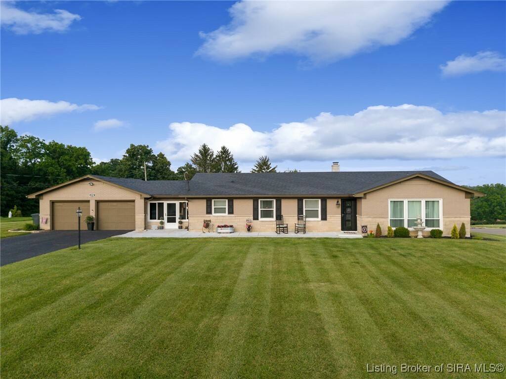 Property Photo: 4792 Scottsville Road IN 47119
