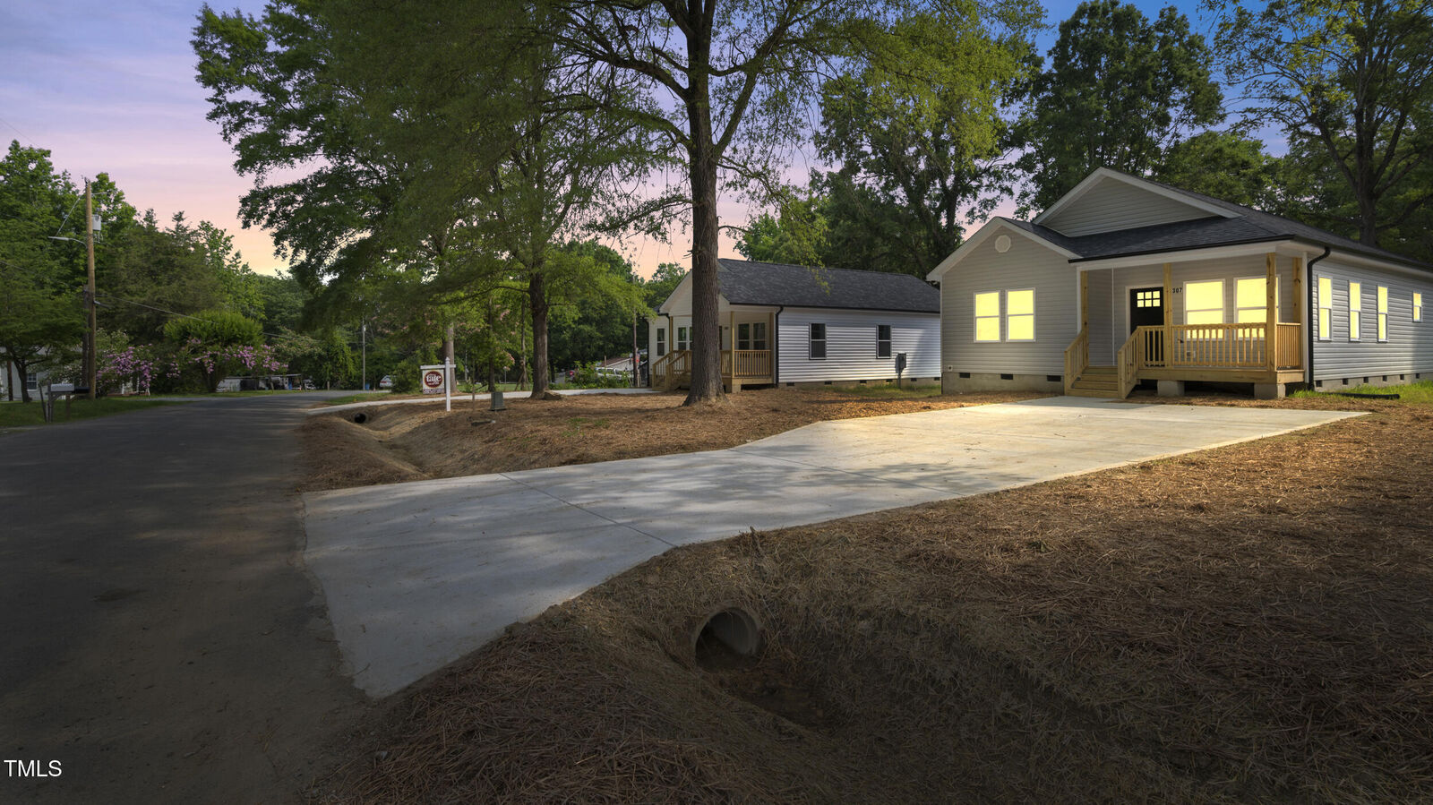 Property Photo: 2305 Pinecroft Drive NC 27217