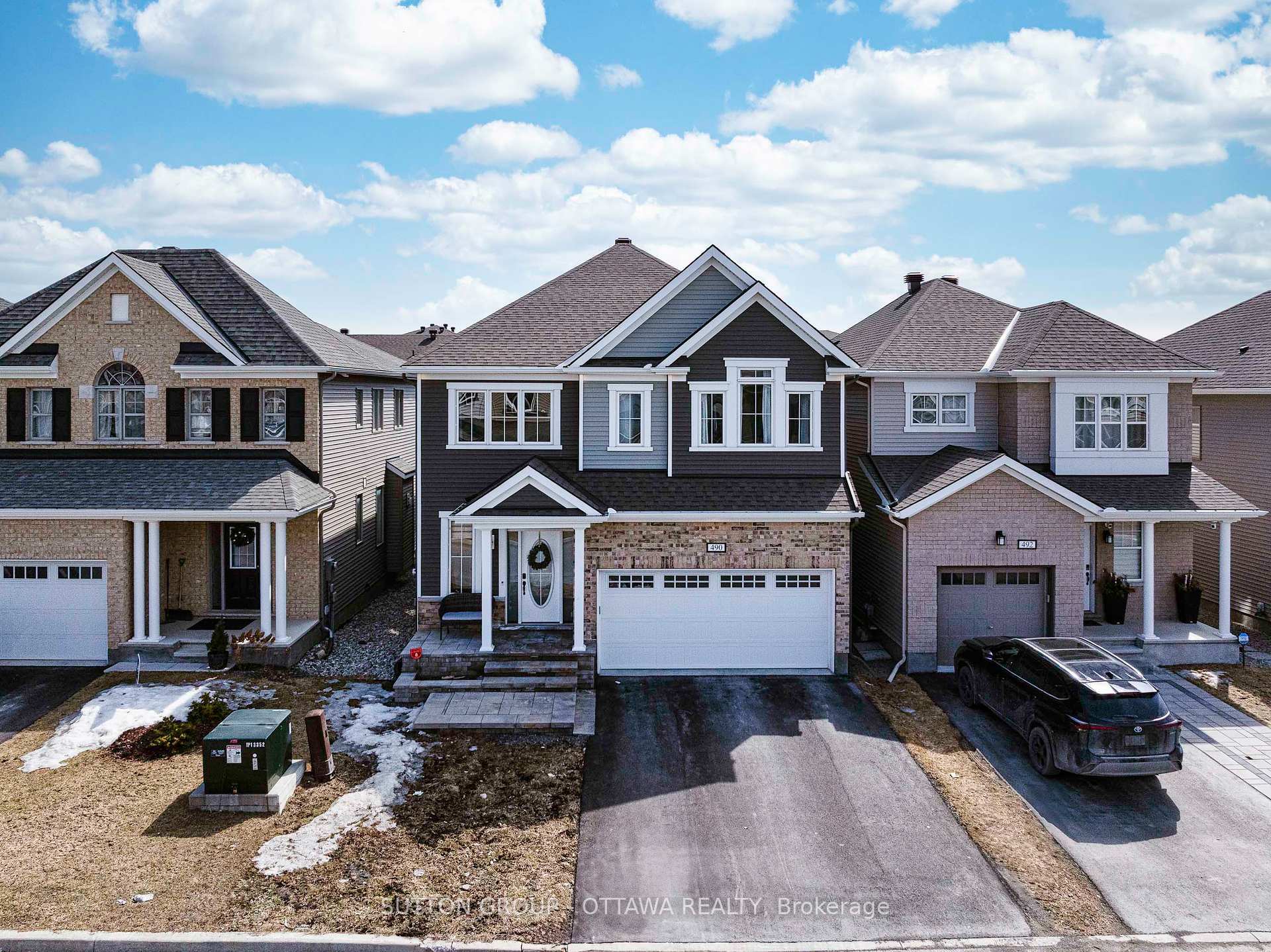 Property Photo: 490 Alcor Terrace ON K2J 6S9