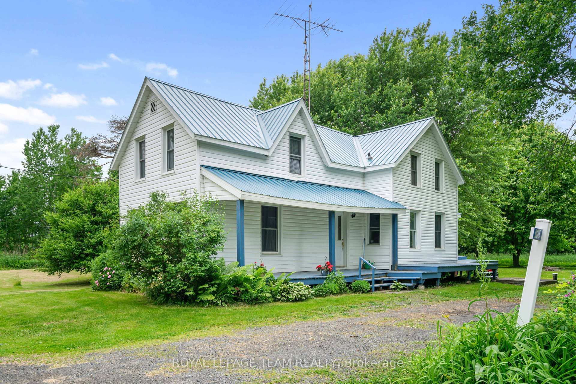 Property Photo: 11015 Irena Road ON K0E 1K0