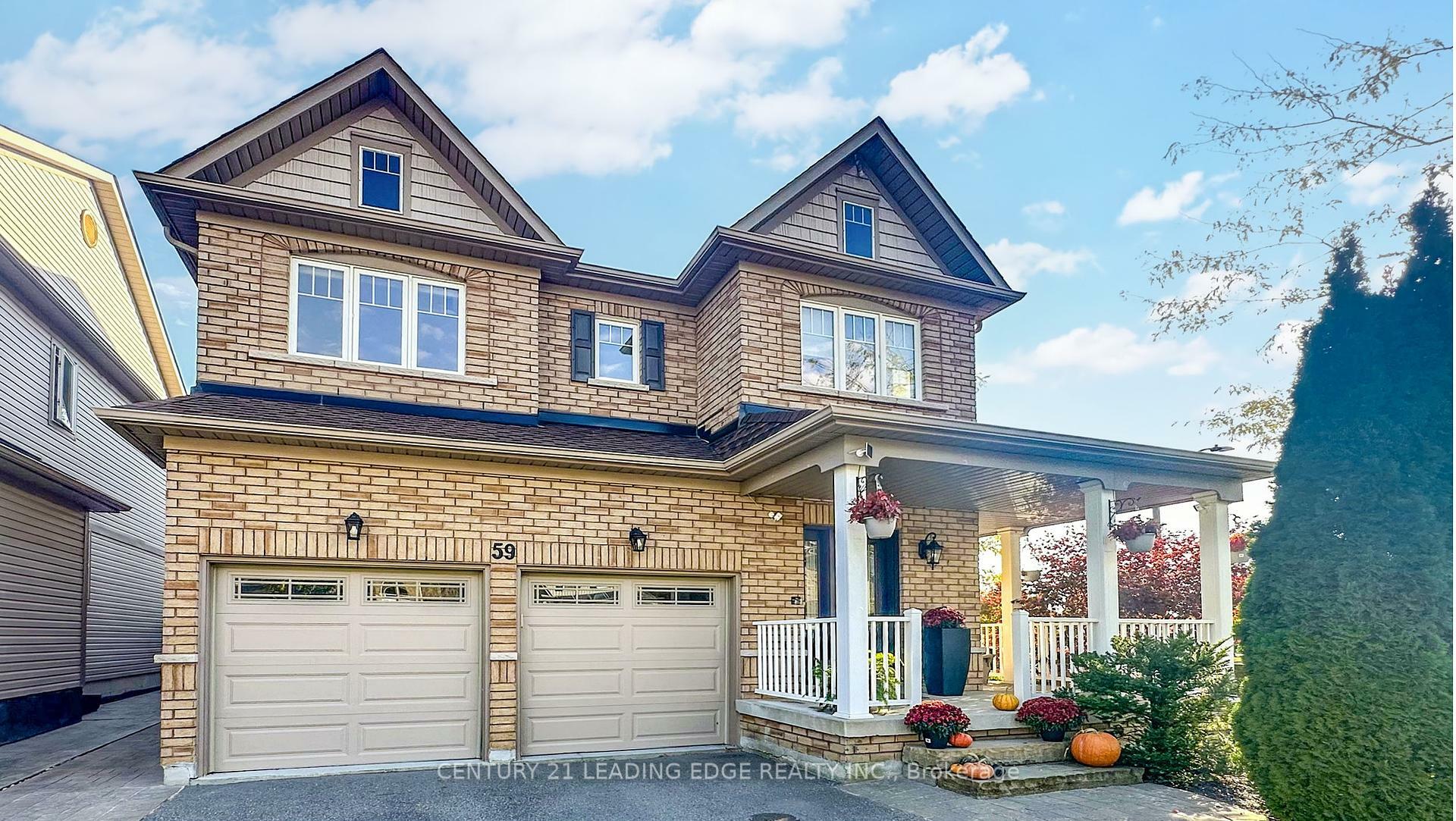 Photo de la propriété: 59 Robert Attersley Drive E ON L1R 0B6