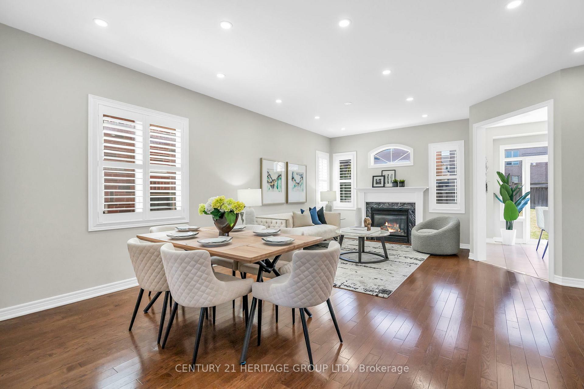 Property Photo: 406 Mavrinac Boulevard ON L4G 0J8