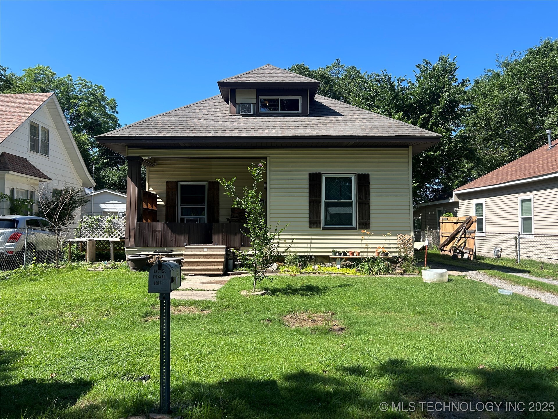 Property Photo: 1611 Baltimore Street OK 74403