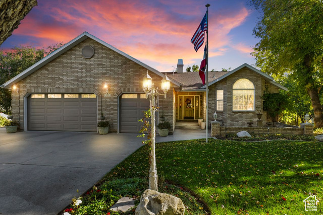 Property Photo: 1262 W Dusty Downs Cir UT 84095