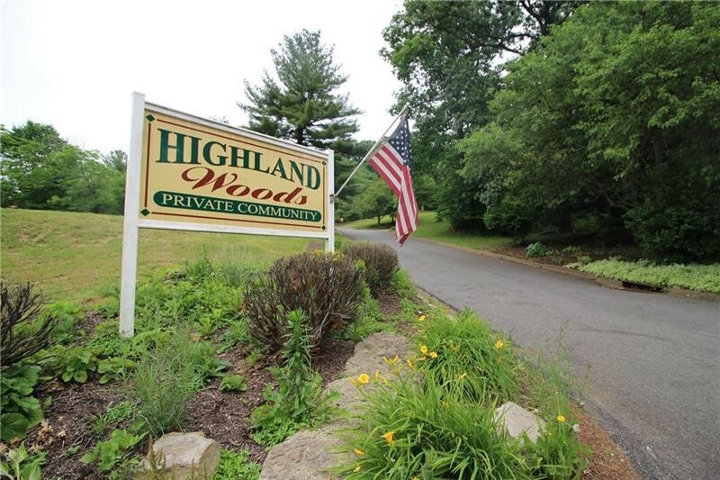 Property Photo: 133 Rivermont Ct PA 15024