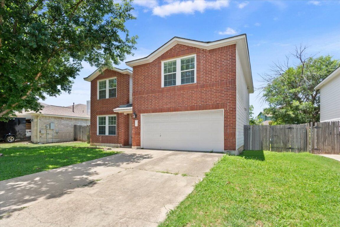 Property Photo: 1450 Newbury Street TX 78626