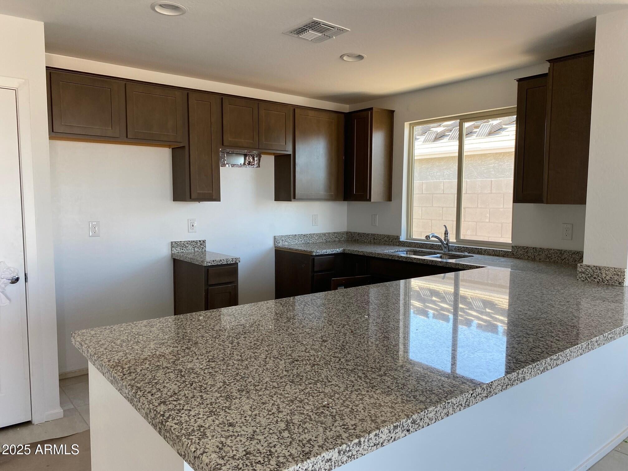 Property Photo:  32016 N Pony Express Road  AZ 85143 