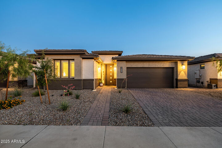 1567 W Camina Plata --  San Tan Valley AZ 85140 photo