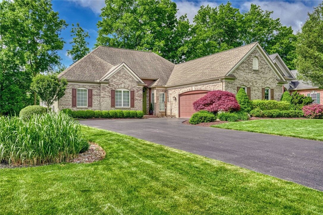 Property Photo:  52 Brantley Way  NY 14526 