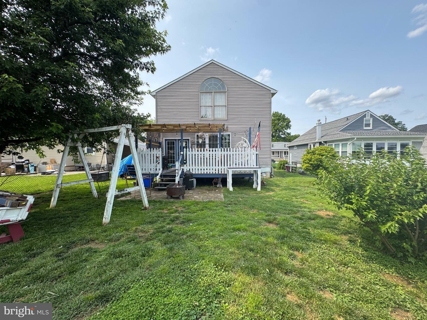 Property Photo: 947 Martin Road MD 21221