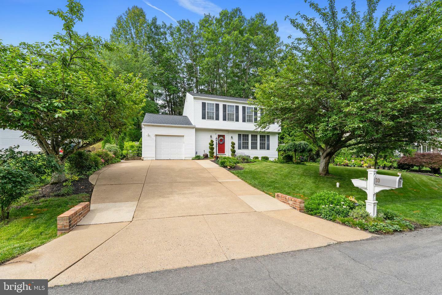 Property Photo: 39 Lawhorn Road VA 22554