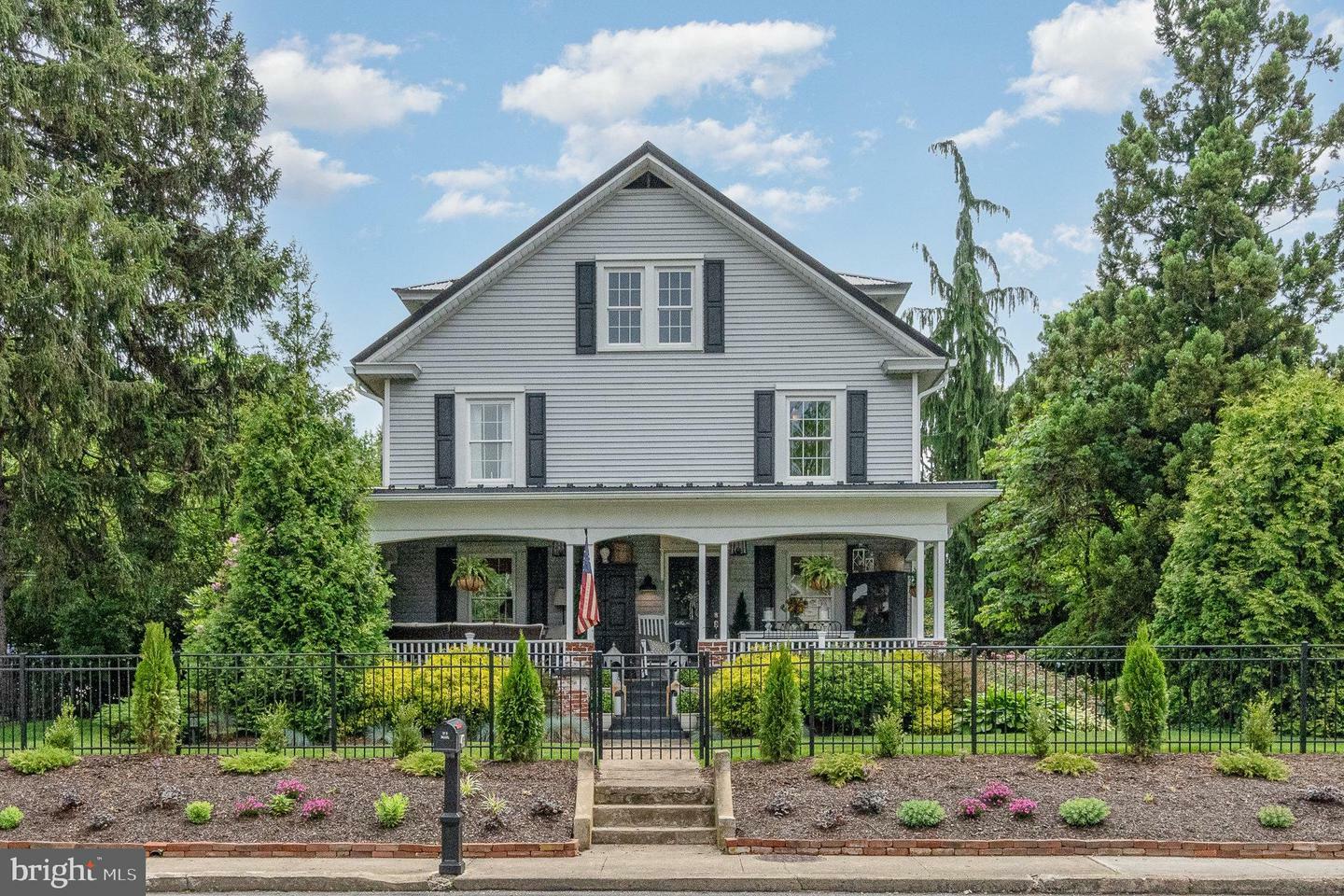 Property Photo: 403 N 2nd Street PA 17032