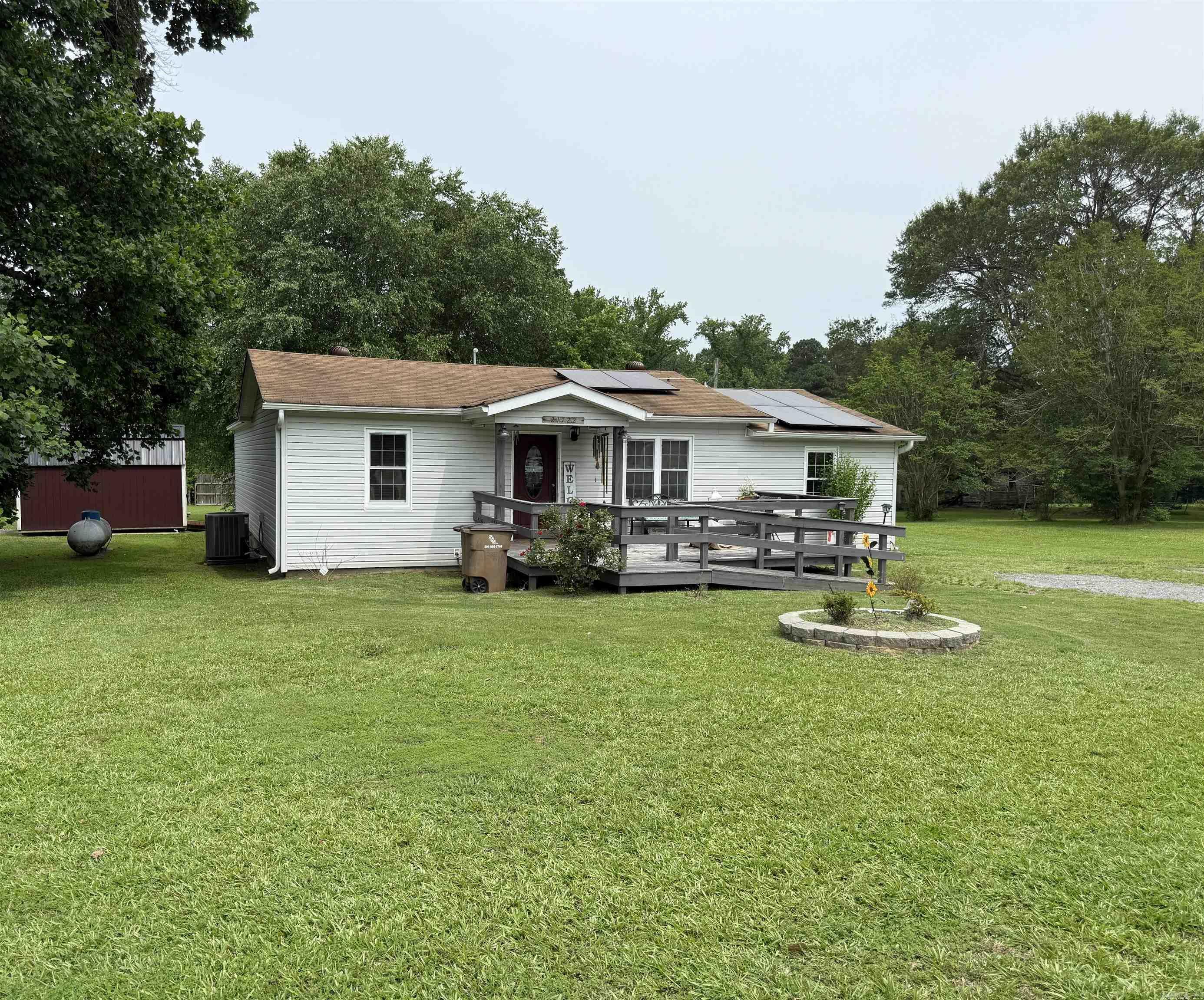 Property Photo: 21722 Scott East End Road AR 72065-9298