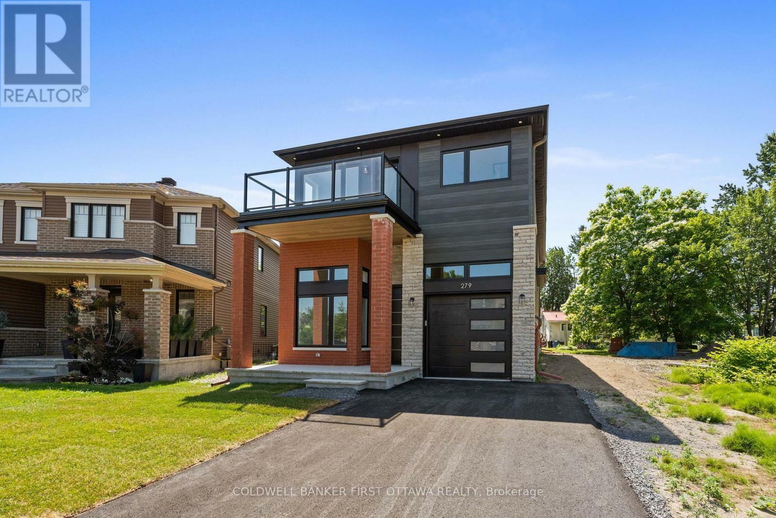Property Photo: 279 Enclave Walk ON K1W 0J5