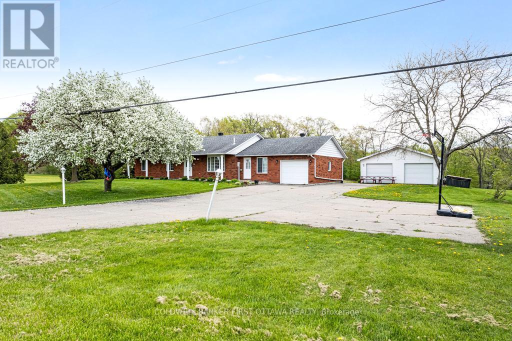 Property Photo: 467 Lake Eloida Road ON K0E 1Y0