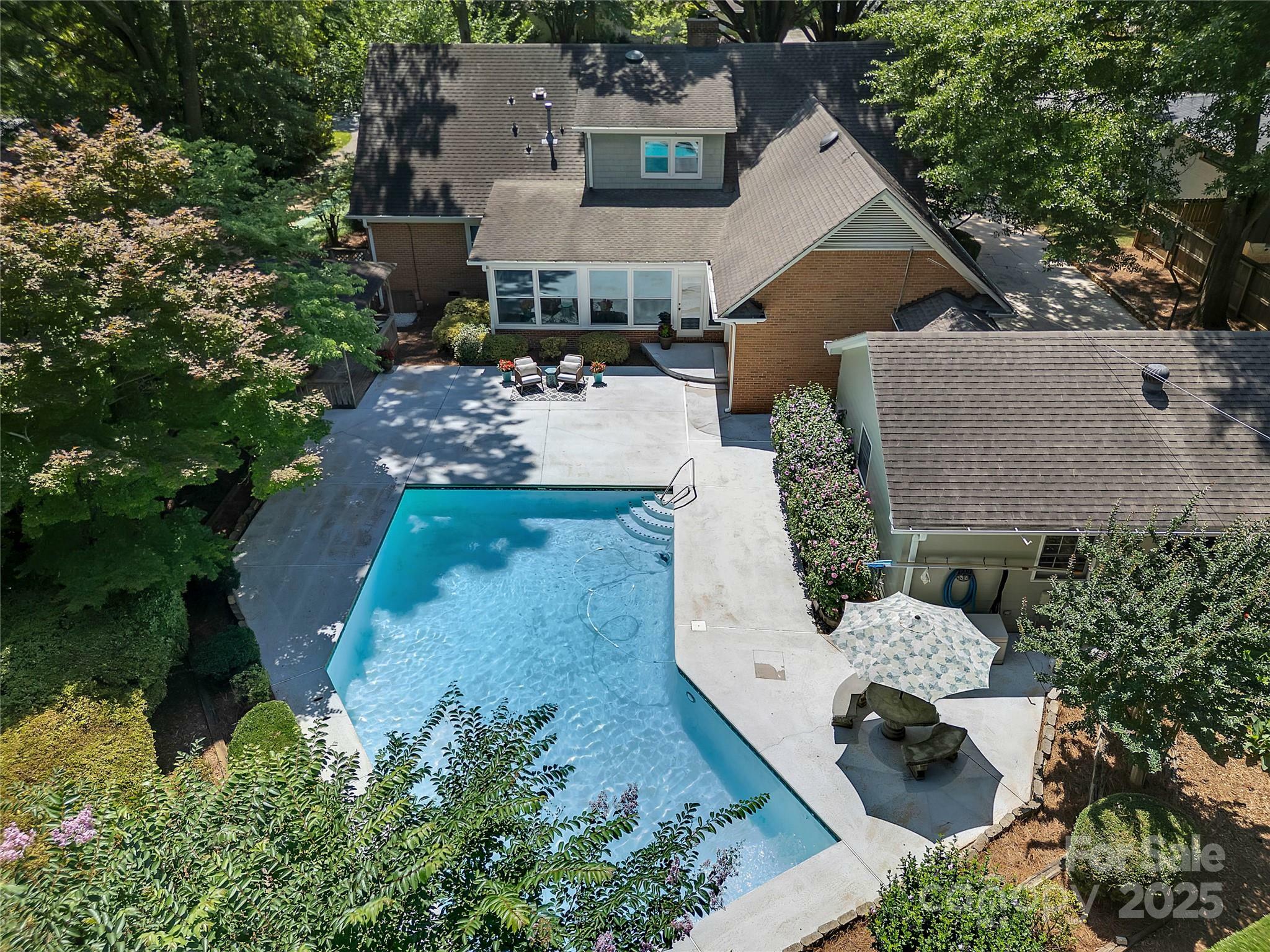 Property Photo: 629 Wingrave Drive NC 28270