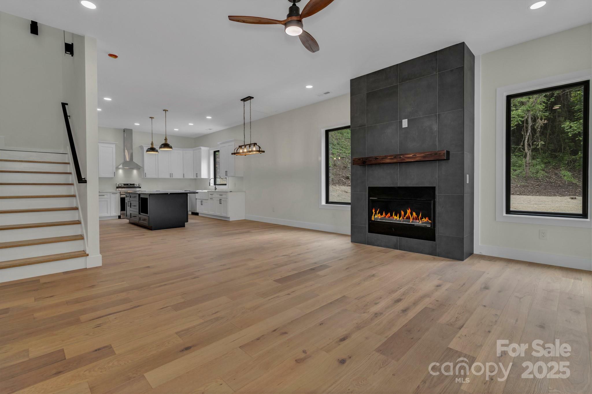 Property Photo: 127 View Ridge Parkway NC 28748