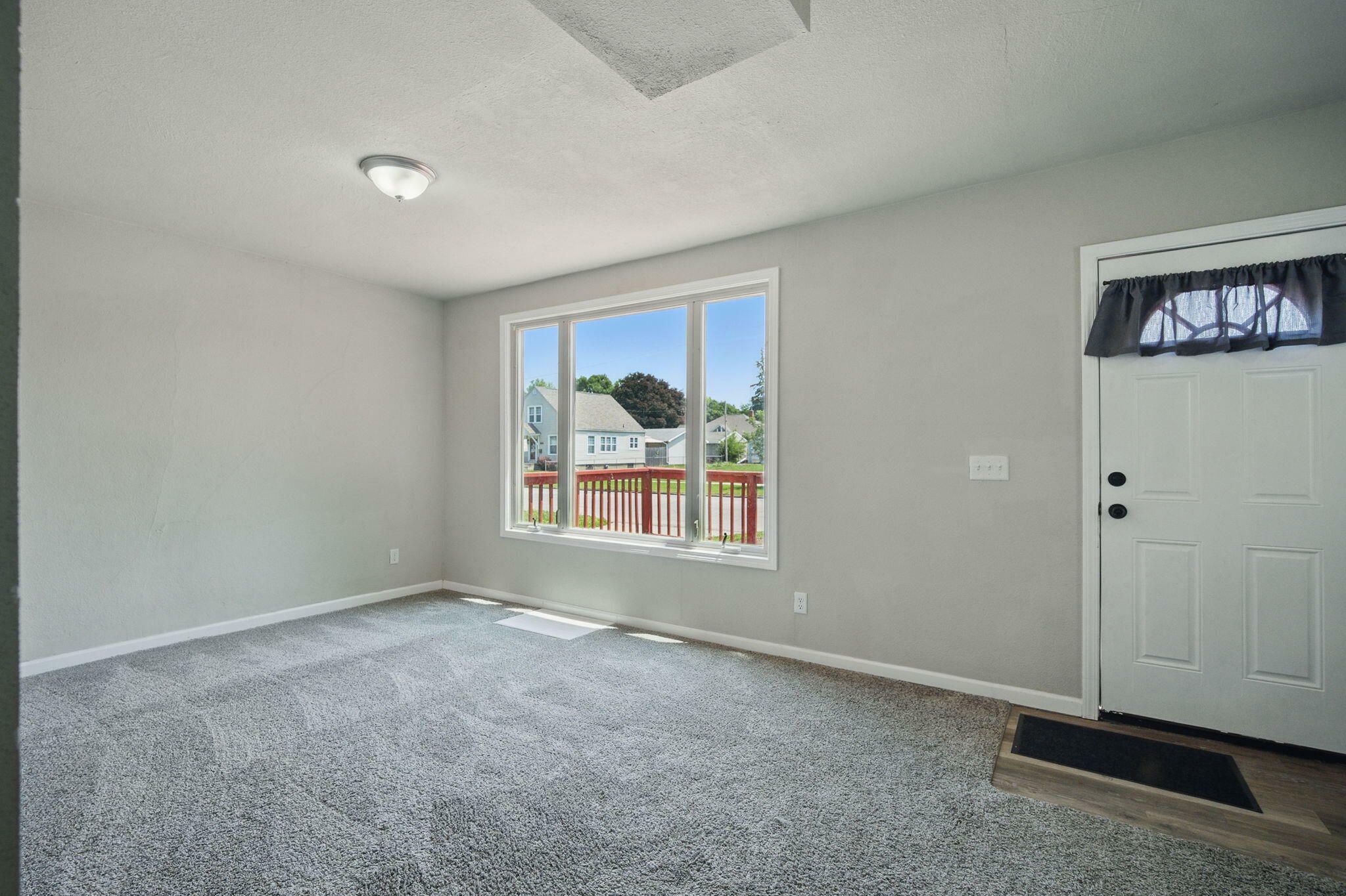 Property Photo: 1213 Story Street IA 50036