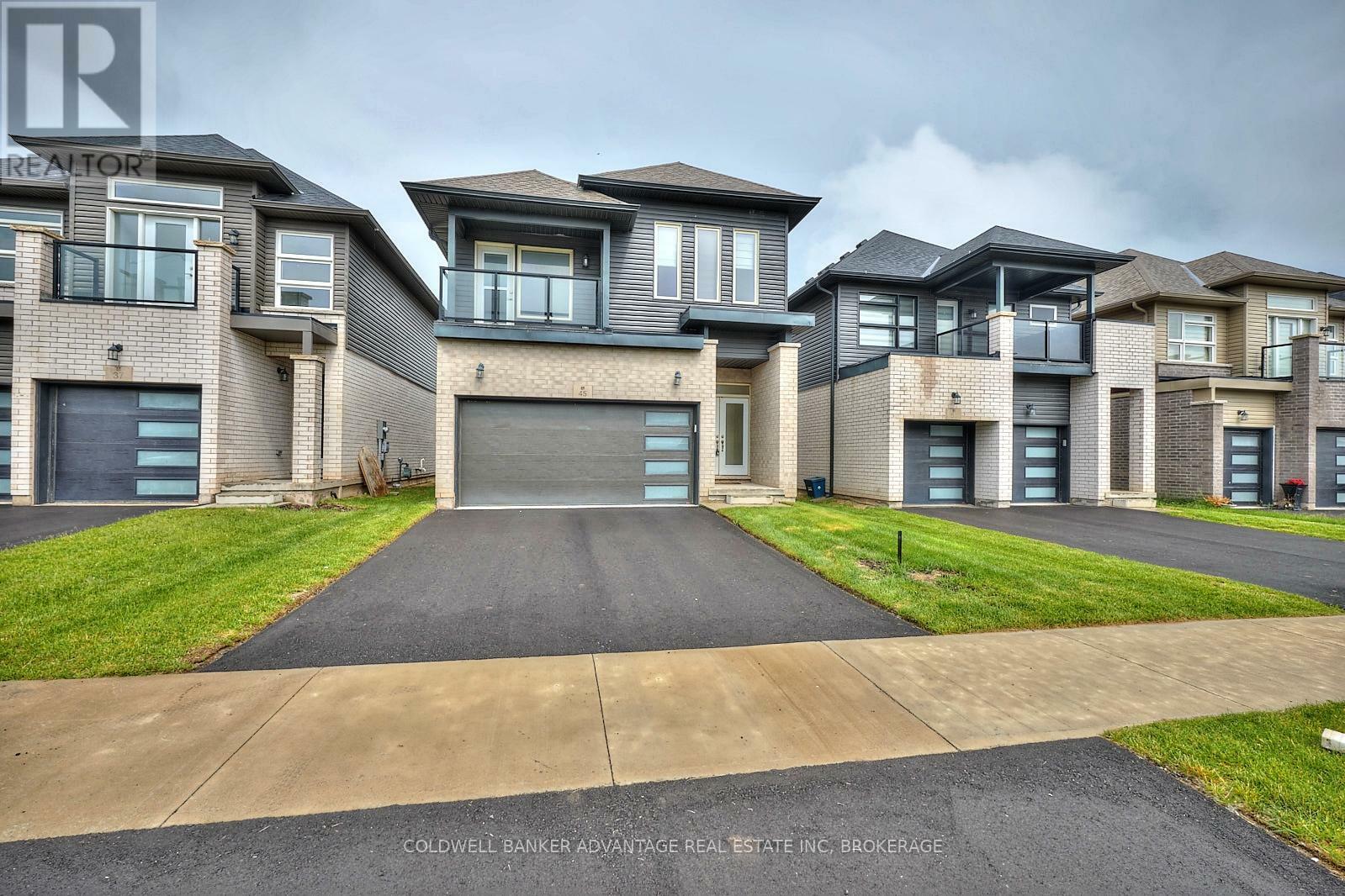Photo de la propriété: 45 McLaughlin Street ON L3B 0J9