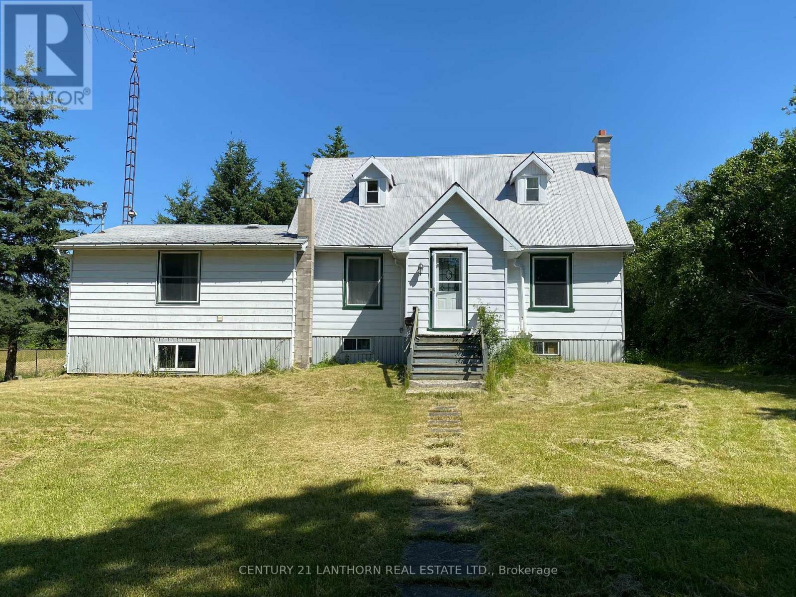 Property Photo: 897 Enright Road South ON K0K 3A0