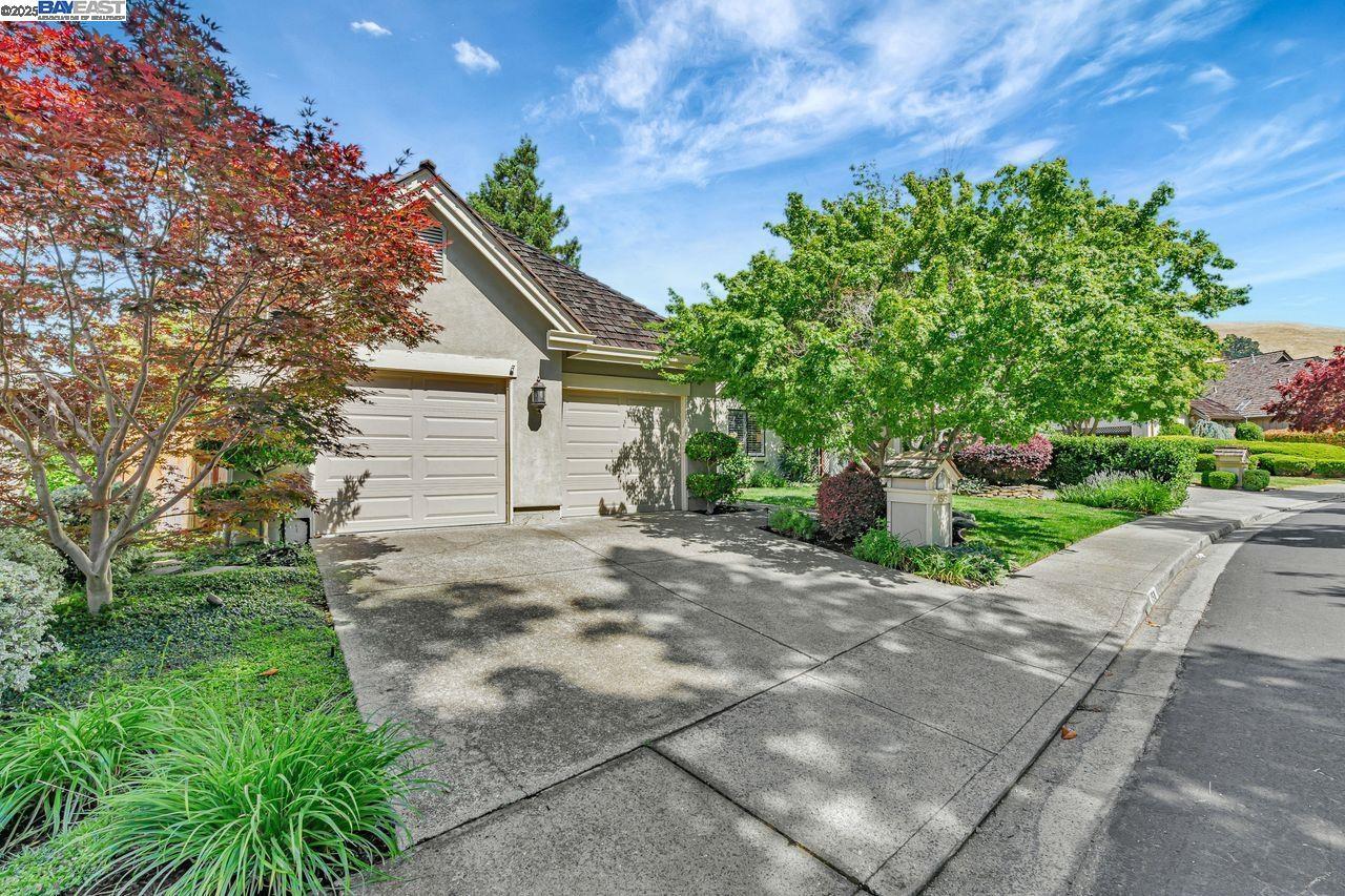 Property Photo: 158 Golden Ridge Rd CA 94507
