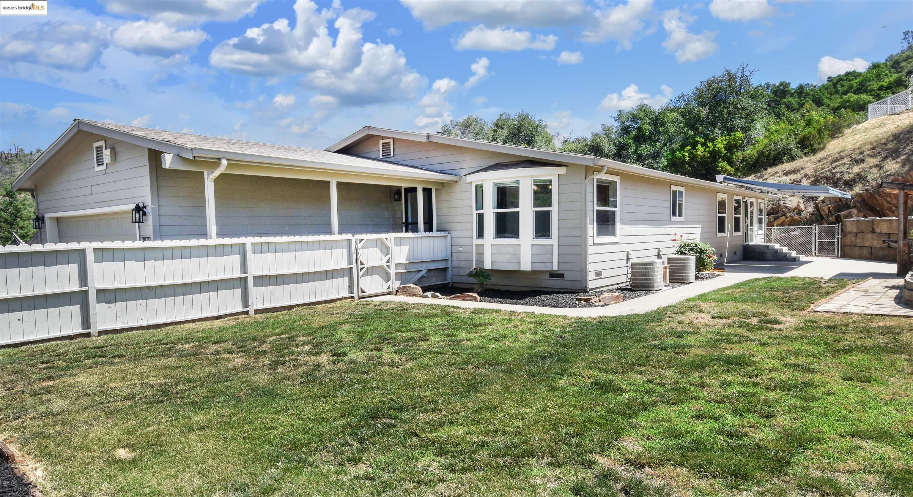 18635 Manor Dr  Jamestown CA 95327 photo