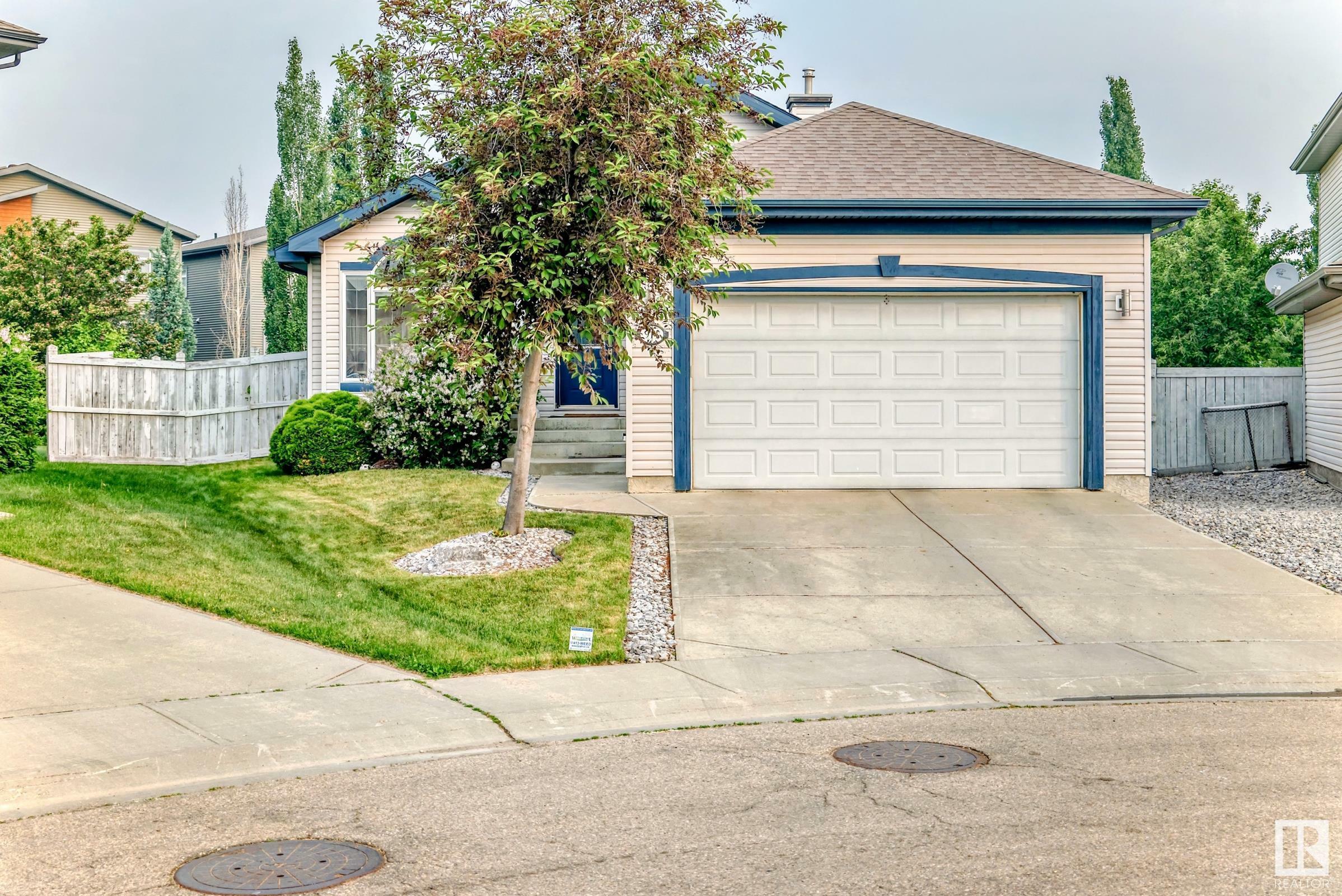 Property Photo: 914 Goodwin Close NW AB T5T 6X8