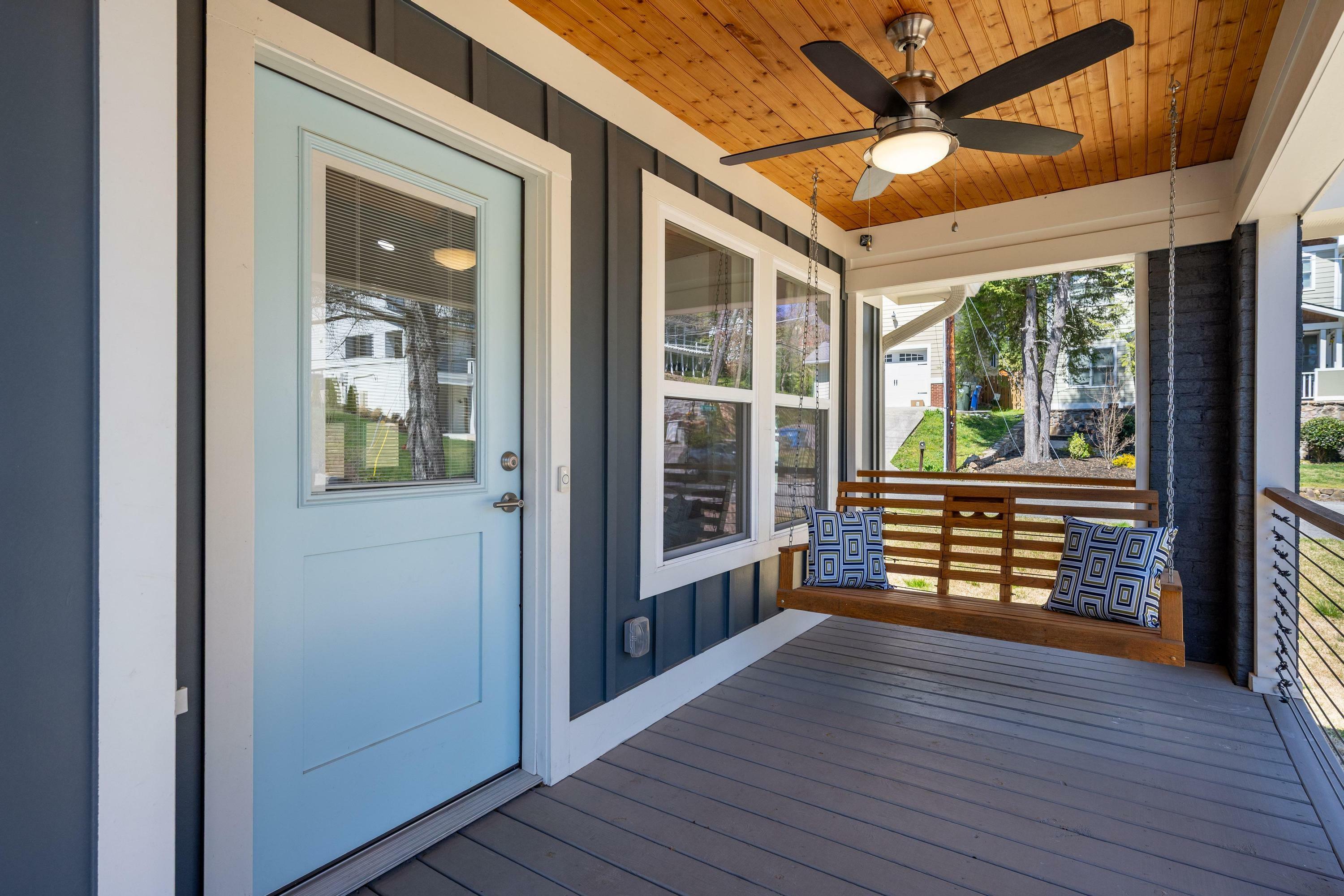Property Photo:  1707 Knickerbocker Avenue  TN 37405 