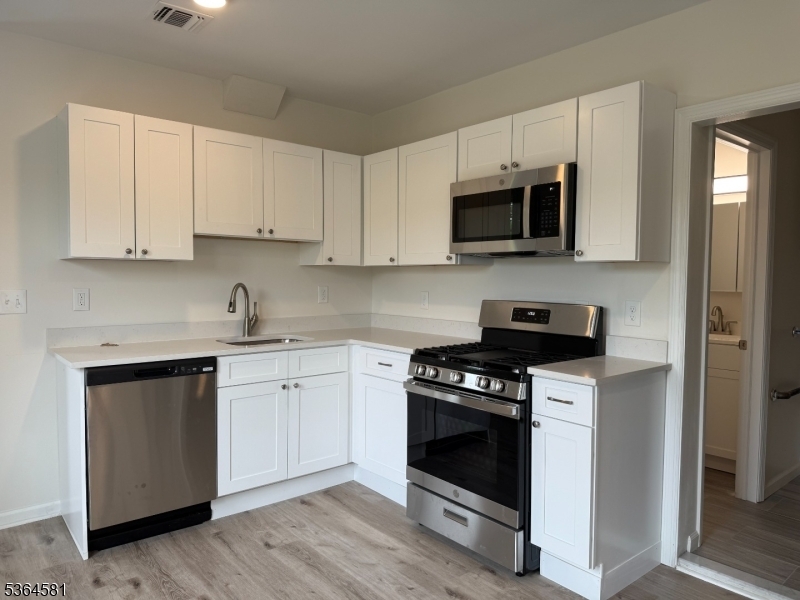 Property Photo: 3 Alden Street 5 NJ 07052