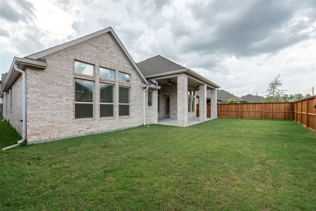 Property Photo: 28225 Beckwood Drive TX 77386