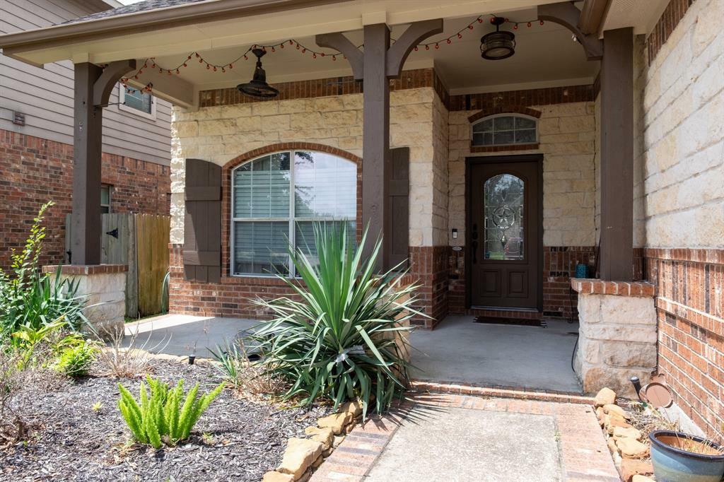 Property Photo: 28627 Lockeridge View Drive TX 77386
