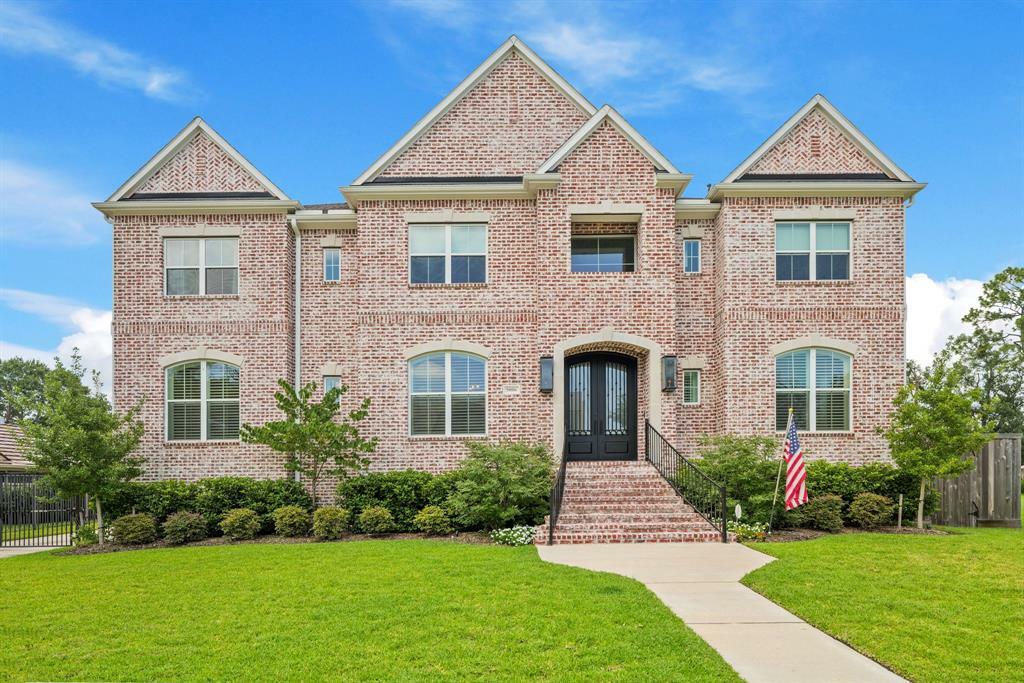 Property Photo: 5006 Braesvalley Drive TX 77096