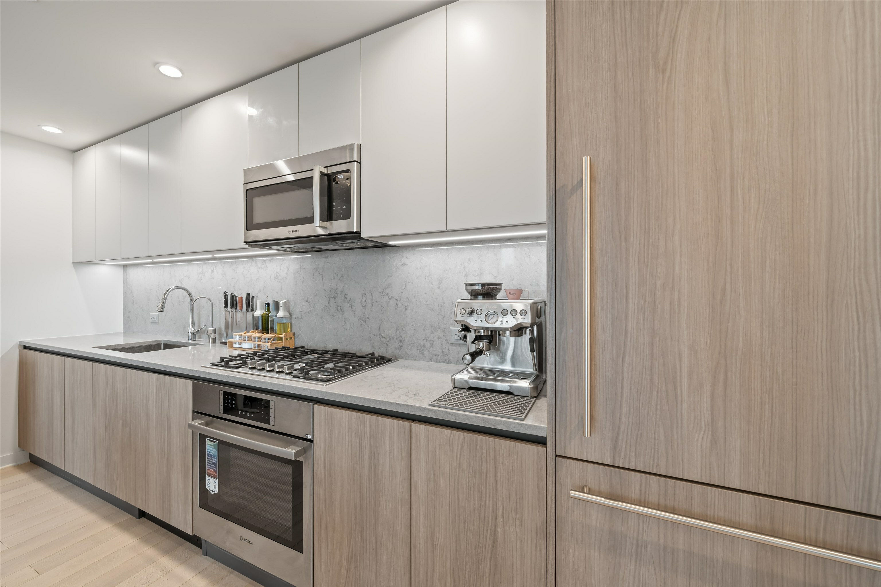 Property Photo: 151 Bay St 2706 NJ 07302