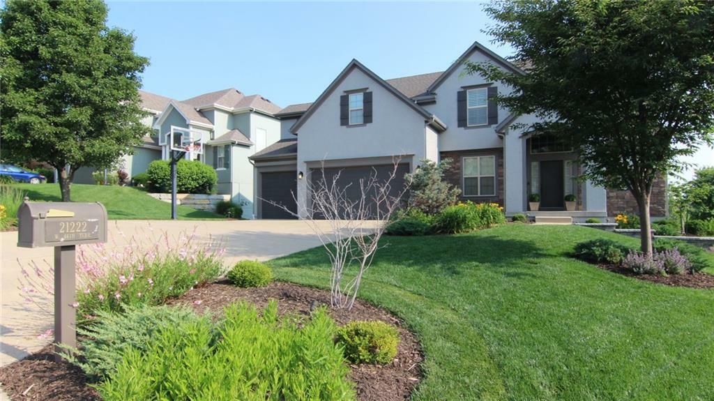 Property Photo: 21222 W 46th Terrace KS 66218