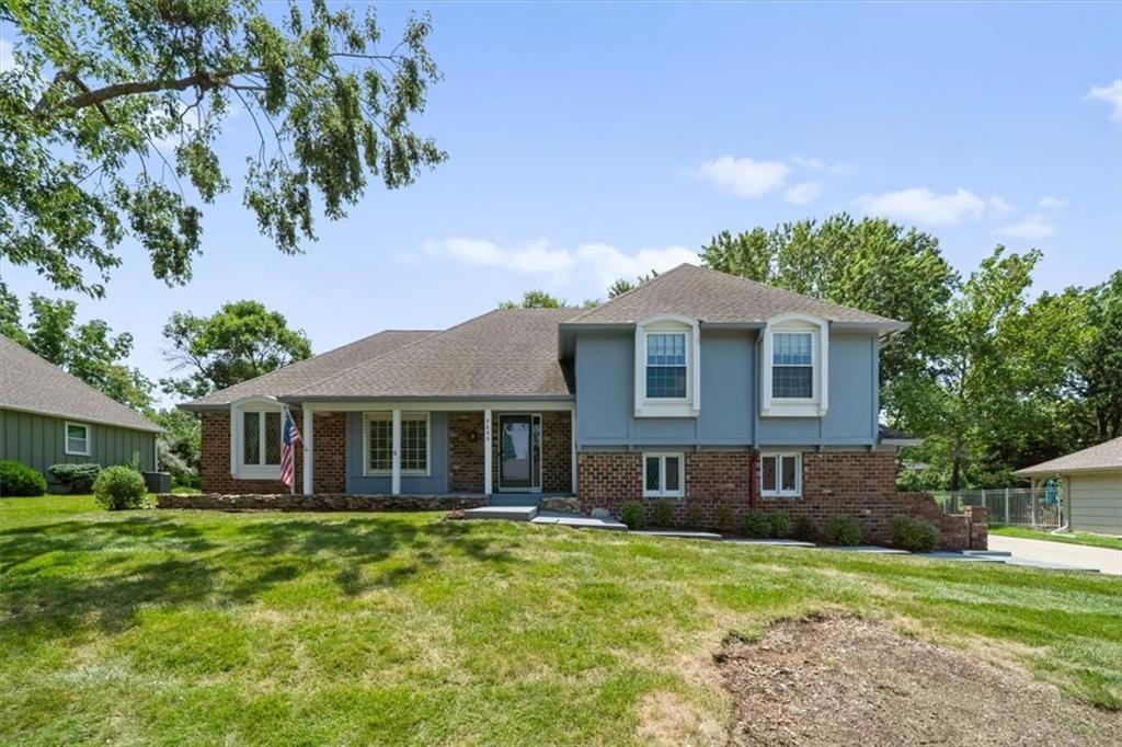 Property Photo: 9609 W 105th Terrace KS 66212